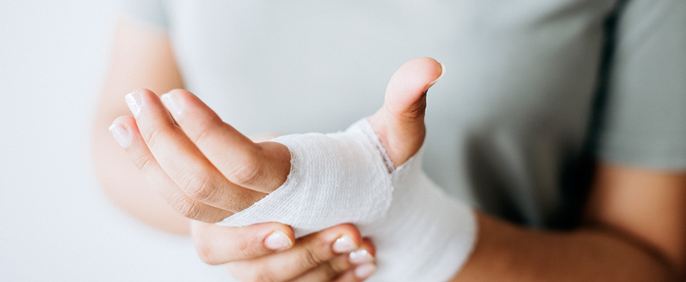 Daniel Gelb Law Injured Hand